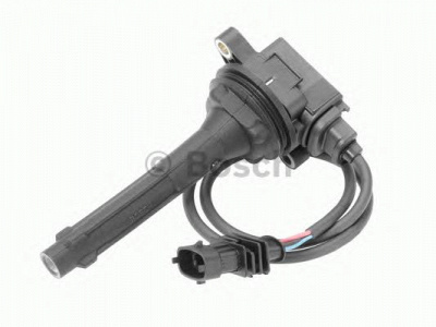 BOSCH 0221604012 -  Катушка зажигания
