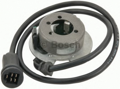 BOSCH 0232101003 -  Датчик, положение распределительного вала