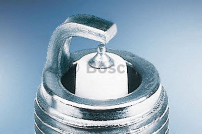 BOSCH 0242135510 -  Свеча зажигания