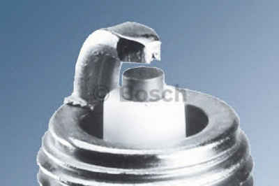 BOSCH 0242135515 -  Свеча зажигания