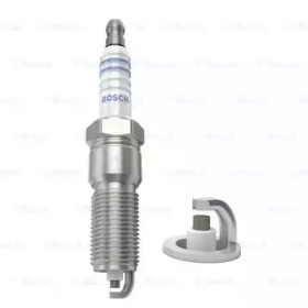 BOSCH 0242225658 -  Свеча зажигания
