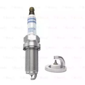 BOSCH 0242240715 -  Свеча зажигания