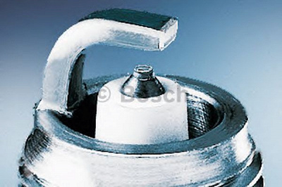 BOSCH 0242245558 -  Свеча зажигания