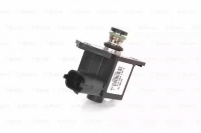 BOSCH 0261540012 -  Регулятор давления подачи топлива
