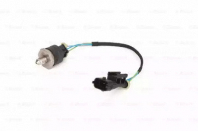 BOSCH 0261545054 -  Датчик, давление подачи топлива