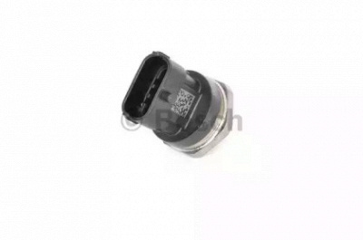 BOSCH 0261545055 -  Датчик, давление подачи топлива