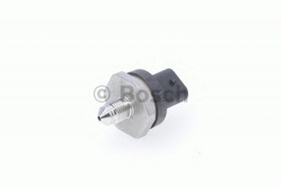 BOSCH 0261545062 -  Датчик, давление подачи топлива