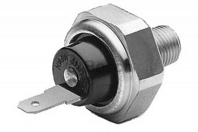 BOSCH 0986345008 -  Датчик давления масла