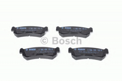BOSCH 0986494133 -  Комплект тормозных колодок, дисковый тормоз
