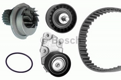 BOSCH 1987946478 -  Водяной насос + комплект зубчатого ремня