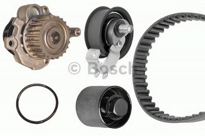 BOSCH 1987946498 -  Водяной насос + комплект зубчатого ремня