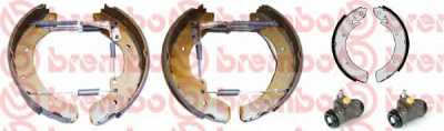 BREMBO k68033 -  Комплект тормозных колодок