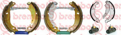 BREMBO k68067 -  Комплект тормозных колодок