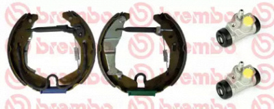 BREMBO k79004 -  Комплект тормозных колодок