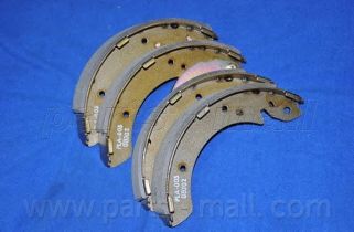 PARTS-MALL pla003 -  Комплект тормозных колодок
