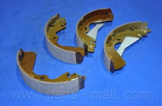 PARTS-MALL pla007 -  Комплект тормозных колодок