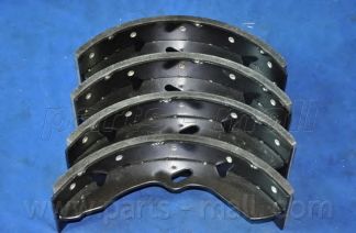 PARTS-MALL pla013 -  Комплект тормозных колодок
