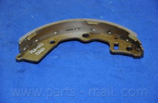 PARTS-MALL plb030 -  Комплект тормозных колодок