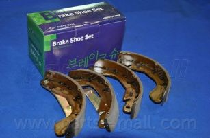 PARTS-MALL plc004 -  Комплект тормозных колодок