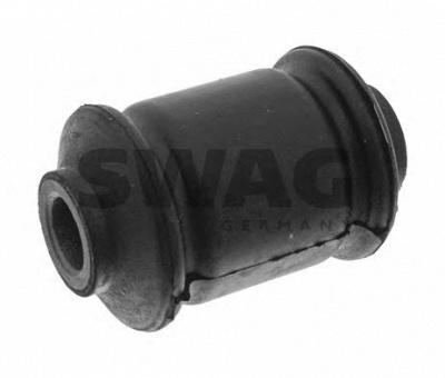SWAG 30600030 -  Подвеска, рычаг независимой подвески колеса
