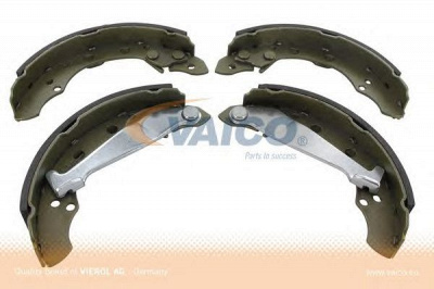 VAICO v100451 -  Комплект тормозных колодок