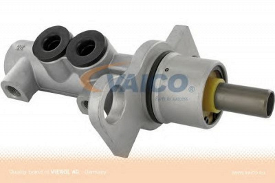 VAICO v100526 -  Главный тормозной цилиндр