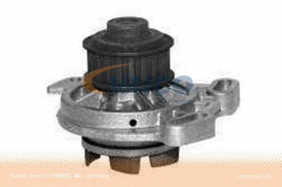VAICO v1050030 -  Водяной насос
