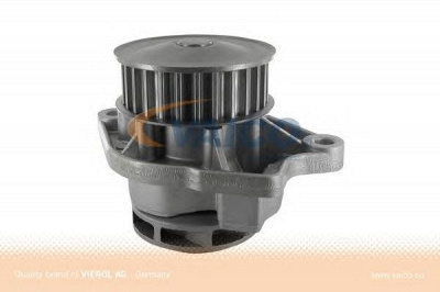 VAICO v1050035 -  Водяной насос