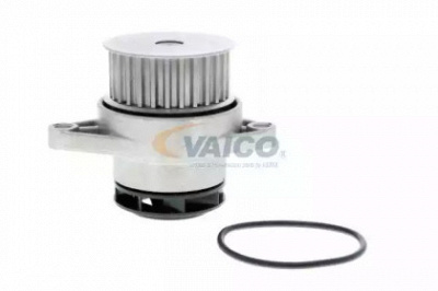 VAICO v10500371 -  Водяной насос