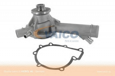 VAICO v10500421 -  Водяной насос