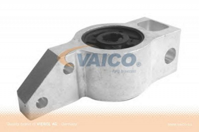 VAICO v106272 -  Подвеска, рычаг независимой подвески колеса