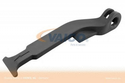 VAICO v301594 -  Ручка, открывания моторного отсека