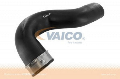VAICO v302245 -  Трубка нагнетаемого воздуха