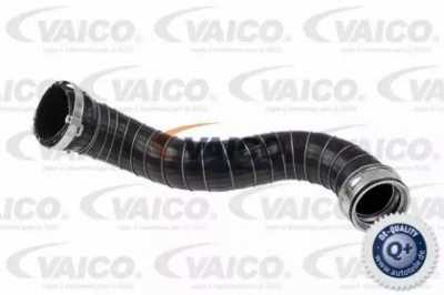 VAICO v302712 -  Трубка нагнетаемого воздуха