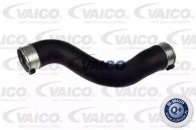 VAICO v302715 -  Трубка нагнетаемого воздуха
