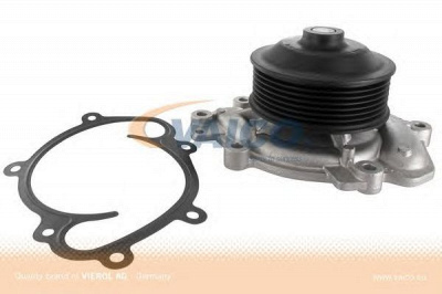VAICO v30500591 -  Водяной насос