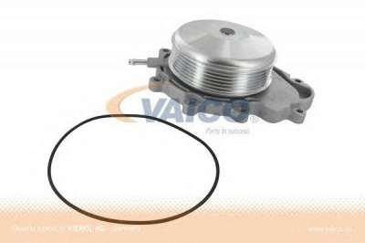 VAICO v3050077 -  Насос водяной