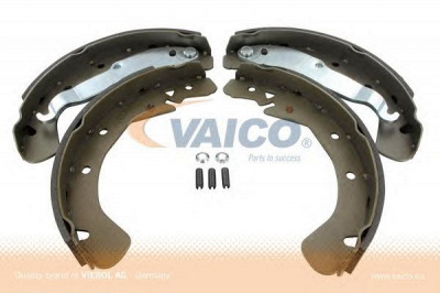 VAICO v400225 -  Комплект тормозных колодок