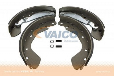 VAICO v408111 -  Комплект тормозных колодок