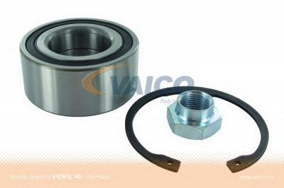 VAICO v420058 -  Комплект подшипника ступицы колеса