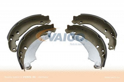 VAICO v424133 -  Комплект тормозных колодок