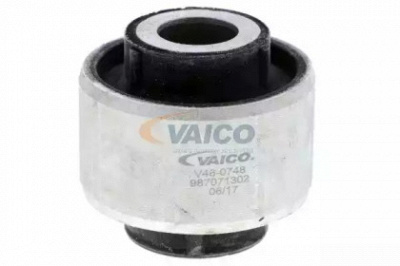 VAICO v460748 -  Подвеска, рычаг независимой подвески колеса