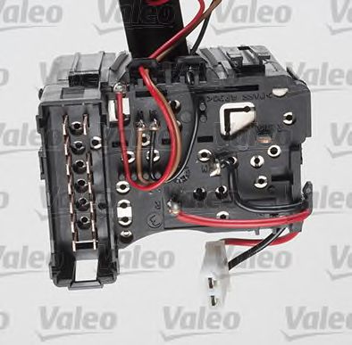 VALEO 251561 -  Выключатель на колонке рулевого управления