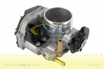 VEMO v10810017 -  Патрубок дроссельной заслонки