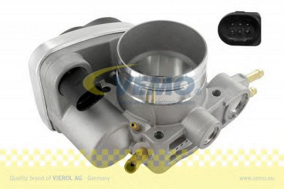 VEMO v10810060 -  Патрубок дроссельной заслонки