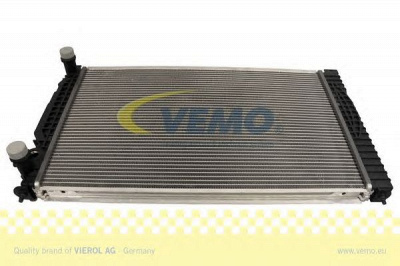 VEMO v15605046 -  Радиатор, охлаждение двигателя