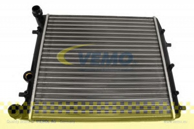 VEMO v15605059 -  Радиатор, охлаждение двигателя