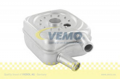 VEMO v15606010 -  масляный радиатор, двигательное масло