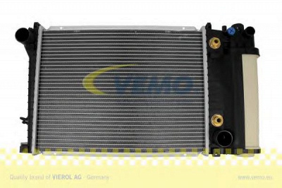 VEMO v20601512 -  Радиатор, охлаждение двигателя