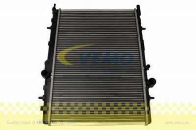VEMO v22600011 -  Радиатор, охлаждение двигателя